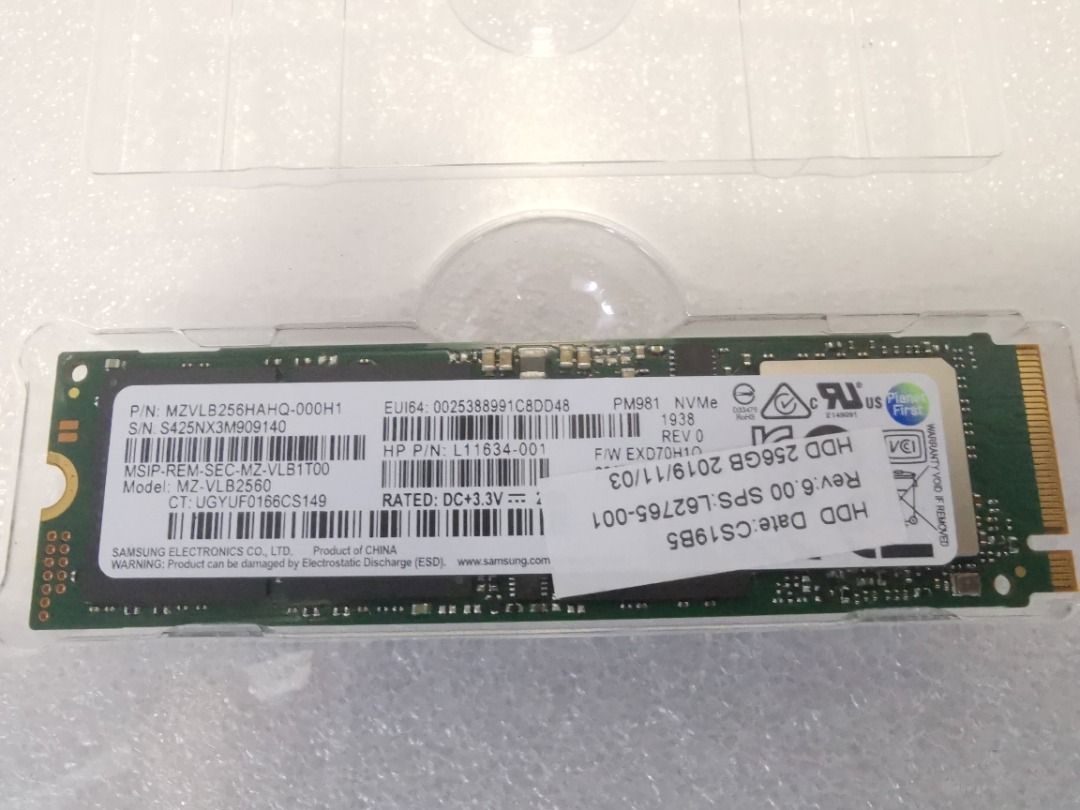 Samsung MZ VLB2560 PM981 256GB M. 2 2280 PCI Express 3.0 x4 NVMe