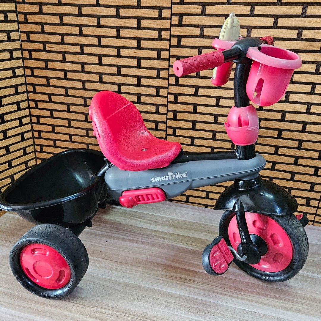Smart trike boutique store