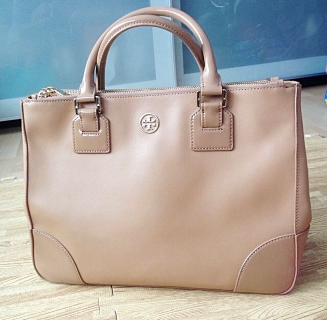 Tory Burch Robinson Leather Double Zip Tote Women s Fashion Bags Wallets Tote Bags on Carousell