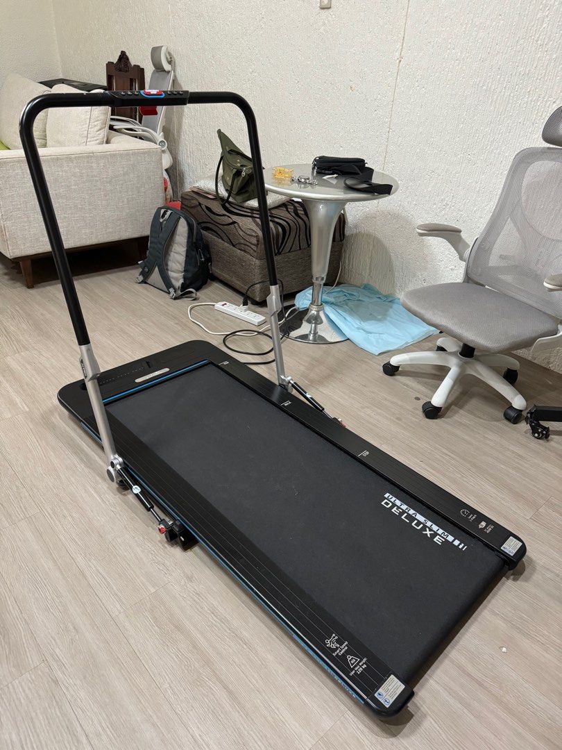 Ultra slim deluxe foldable treadmill hotsell