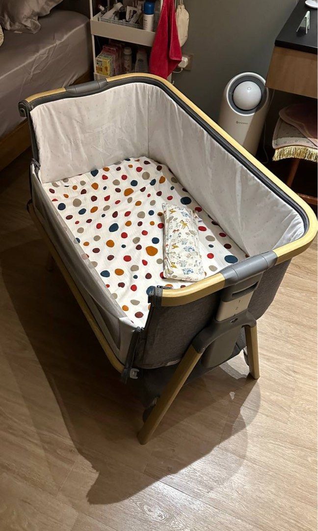Tutti Bambini CoZee co sleeper