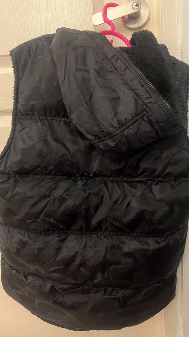 Winter Jacket (Category: Coats, Jackets and Outerwear) located in Singapore. Submitted by Cheeeee (Listing ID 1286662542, Image 2). Description: From Japan .