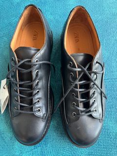 All black shoes leather deals