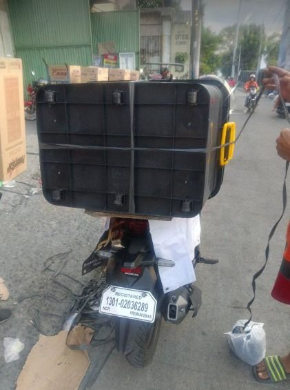 143L STORAGE BLACK BOXES - To New Manila QC (Category: Storage Boxes & Baskets) located in Quezon City. Submitted by uno_store (Listing ID 1287005278, Image 2). Description: ‼️ ‼️ GRAND DEALS - SALE SALE ‼️ ‼️ ✅ 💯 % Durable ✅ always new stocks ✅ always available B I G ✅ D I S C O U N T ✅ F O R ✅ B U L K ✅ O R D E R S ‼️ ‼️ Open for wholesale/Suppliers/Dealers/Distributors ‼️ ‼️ ✅ Proof of Delivery 3 boxes 143L storage boxes BIG BIG black SOLD SO