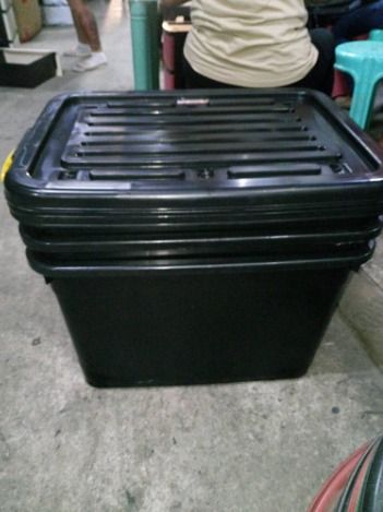 143L STORAGE BLACK BOXES - To New Manila QC (Category: Storage Boxes & Baskets) located in Quezon City. Submitted by uno_store (Listing ID 1287005278, Image 3). Description: ‼️ ‼️ GRAND DEALS - SALE SALE ‼️ ‼️ ✅ 💯 % Durable ✅ always new stocks ✅ always available B I G ✅ D I S C O U N T ✅ F O R ✅ B U L K ✅ O R D E R S ‼️ ‼️ Open for wholesale/Suppliers/Dealers/Distributors ‼️ ‼️ ✅ Proof of Delivery 3 boxes 143L storage boxes BIG BIG black SOLD SO