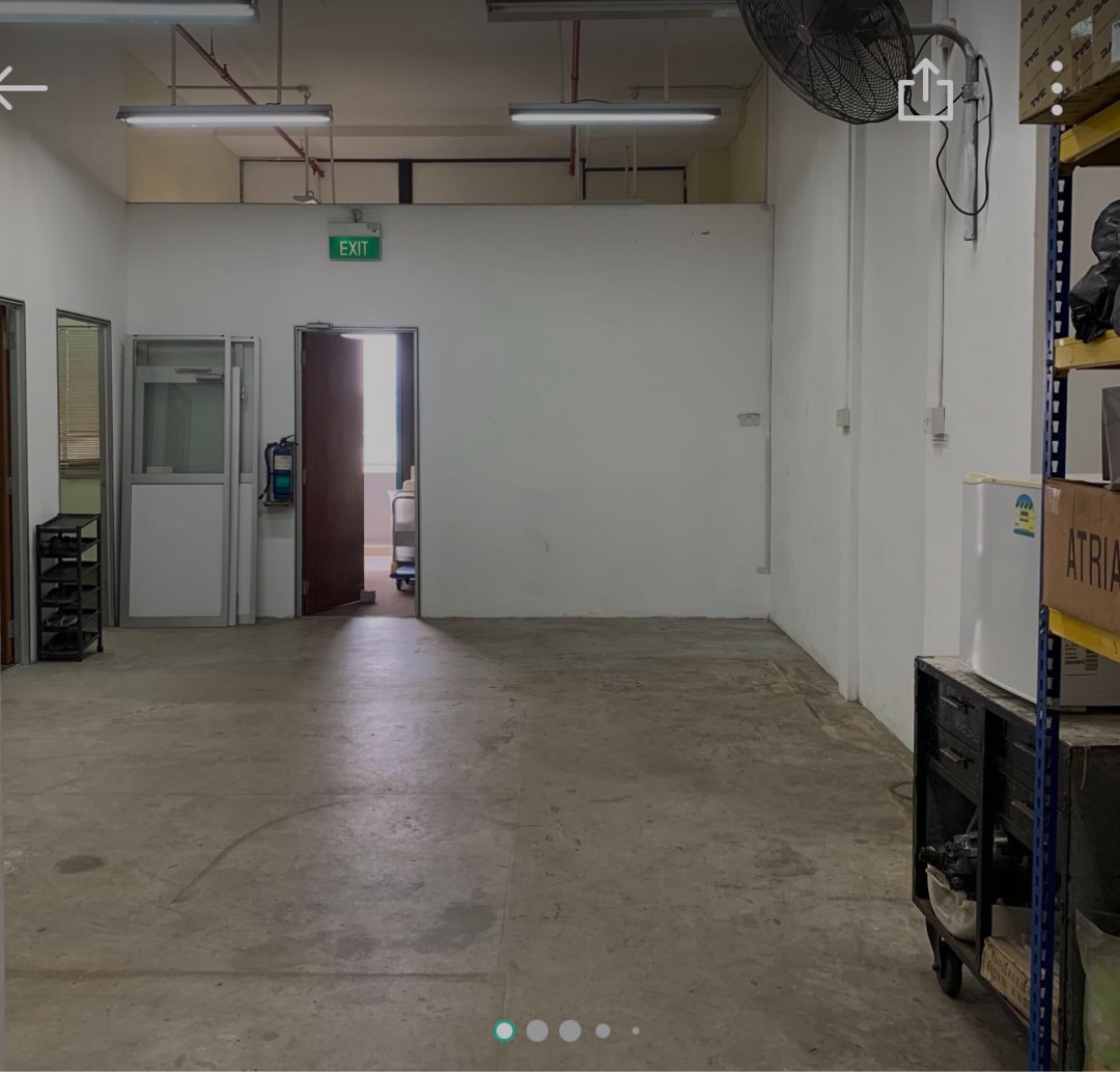 A closer look at Large Industrial Unit Rentals With High Ceilings