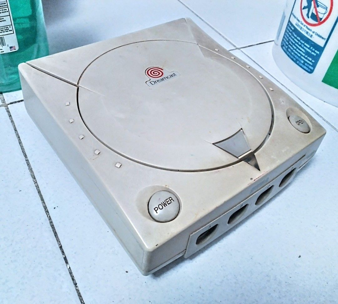 世嘉主機一部Dreamcast HKT-3000, 電子遊戲, 電子遊戲機
