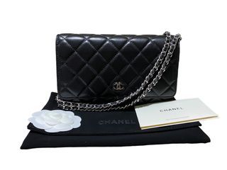 ⚜️ Chanel  Classic - WOC -  black lambskin bag