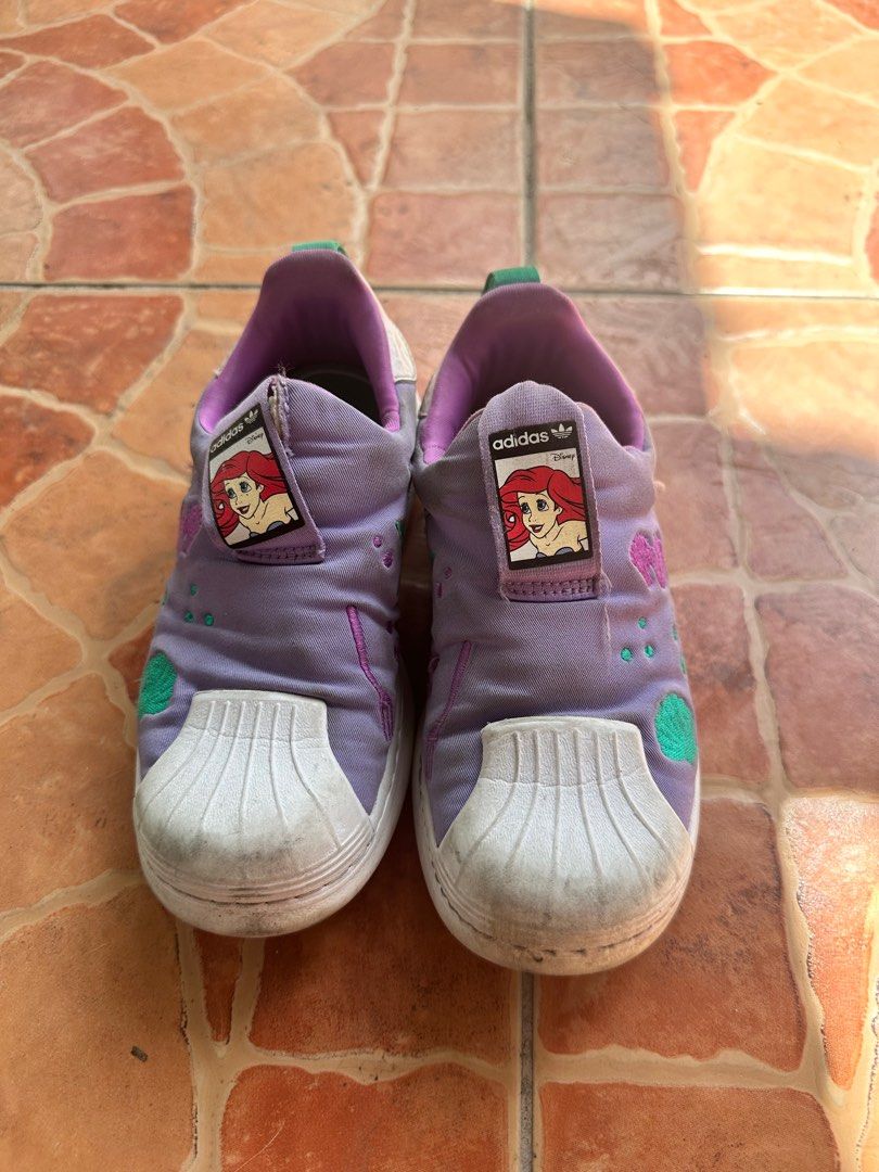 Adidas Ariel Shoes (Category: Babies & Kids Fashion) located in Quezon City. Submitted by vjl21 (Listing ID 1286925432, Image 1). Description: Adidas Very plush and comfy My daughters favorite shoes .