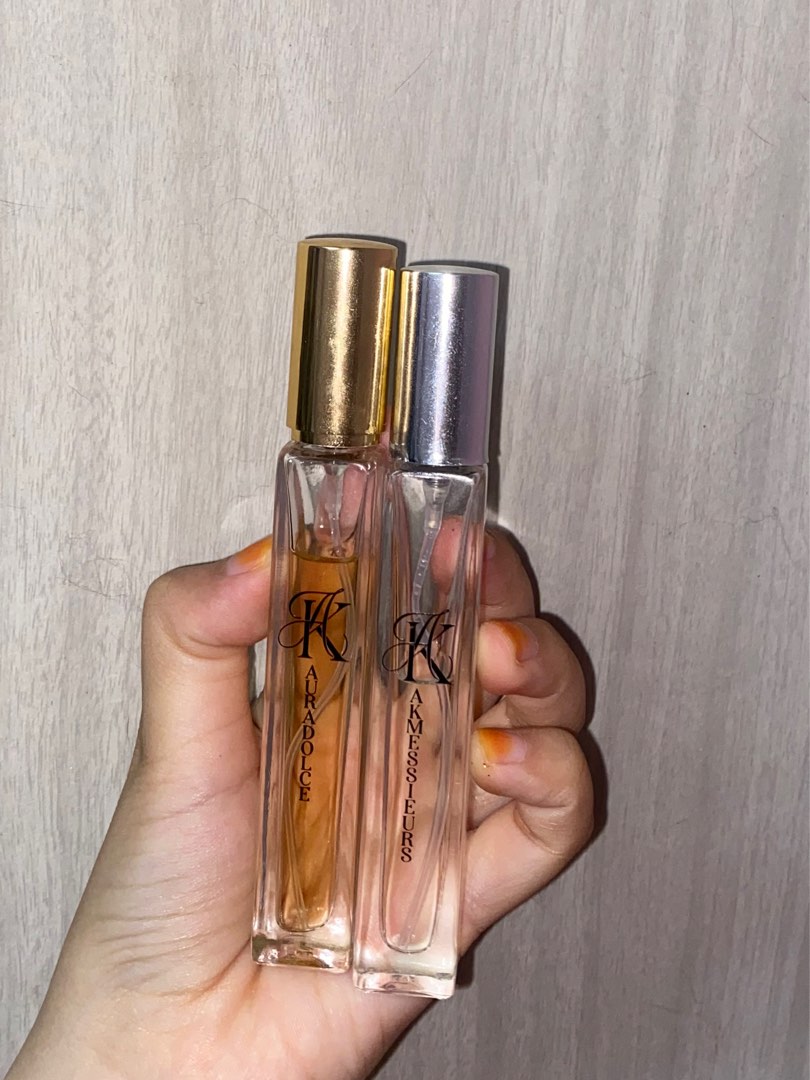 AK ESSENCE UNISEX PARFUME BY AISAR KHALEED