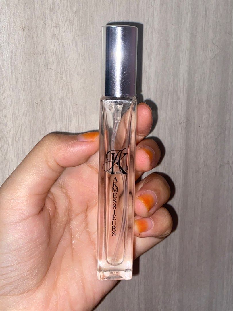 AK ESSENCE UNISEX PARFUME BY AISAR KHALEED