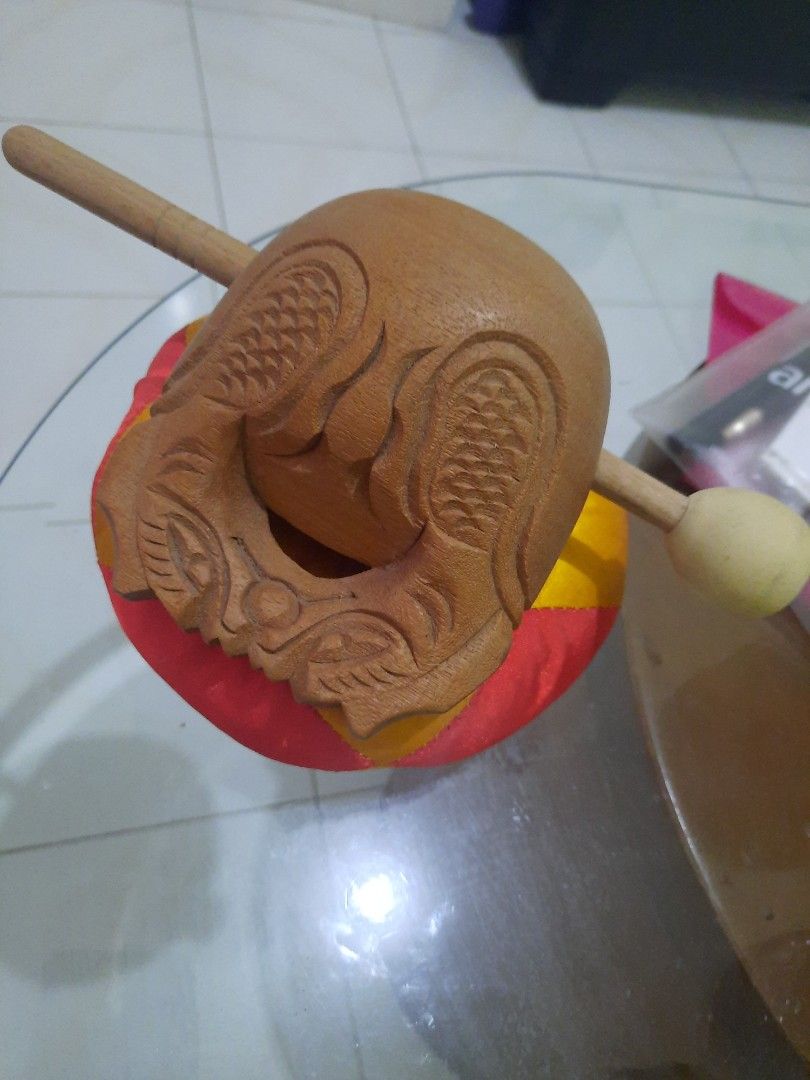 Barang antik Alat sembahyang agama Buddha kayu asli, Antik, Lainnya di