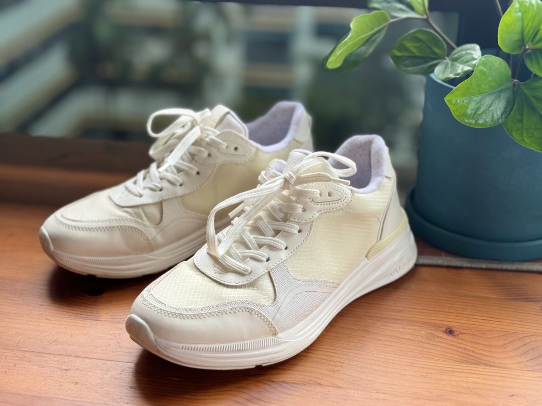 Elegant sneakers outlet