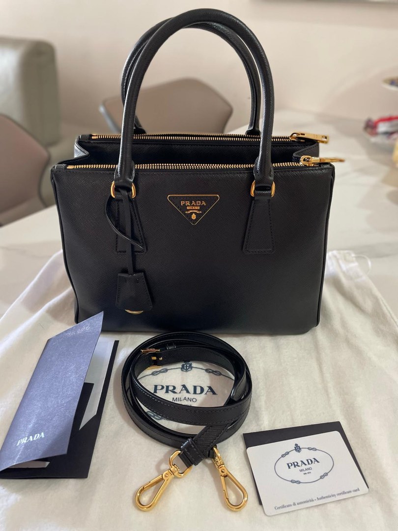 How to authenticate on sale prada saffiano bag