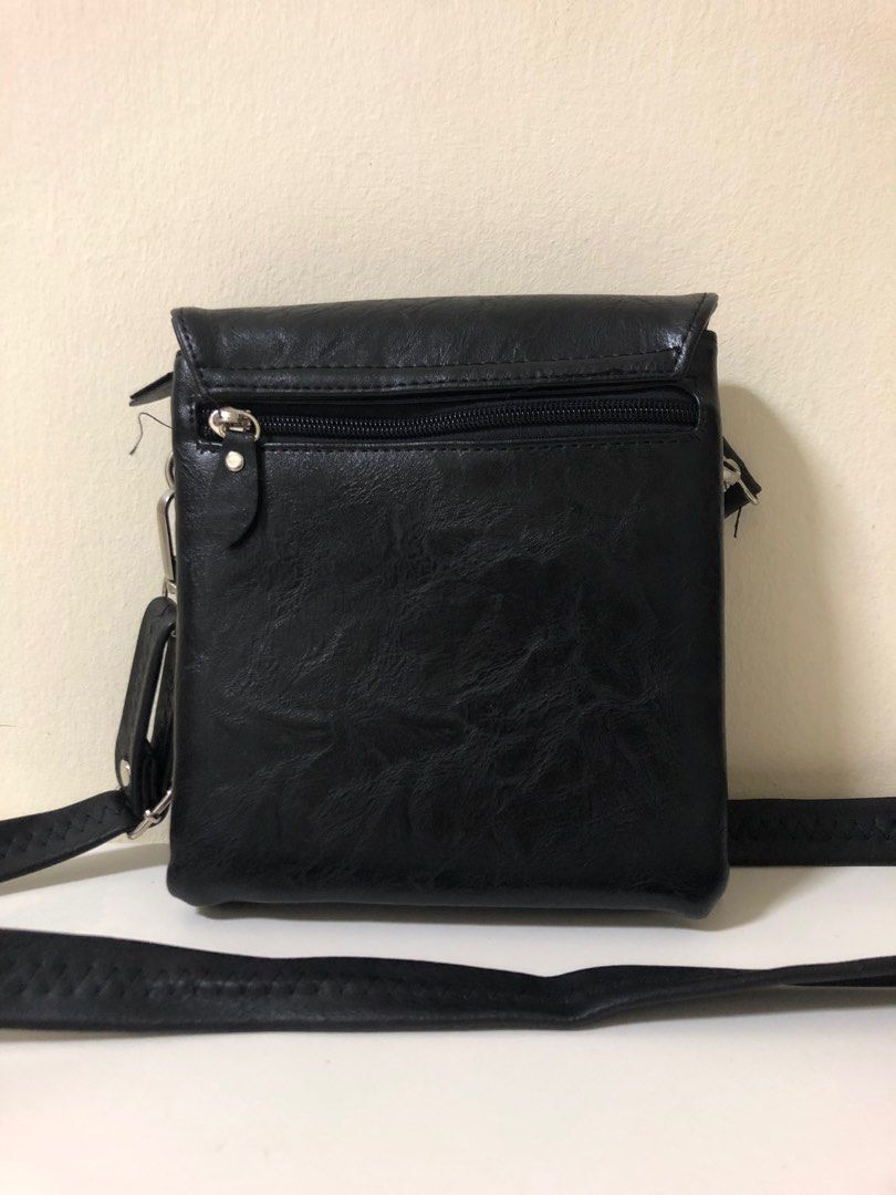 Black Sling Bag Singapore Men s Fashion Bags Sling Bags on Carousell