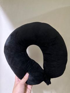 Black soft fluffy neck pillow for travel