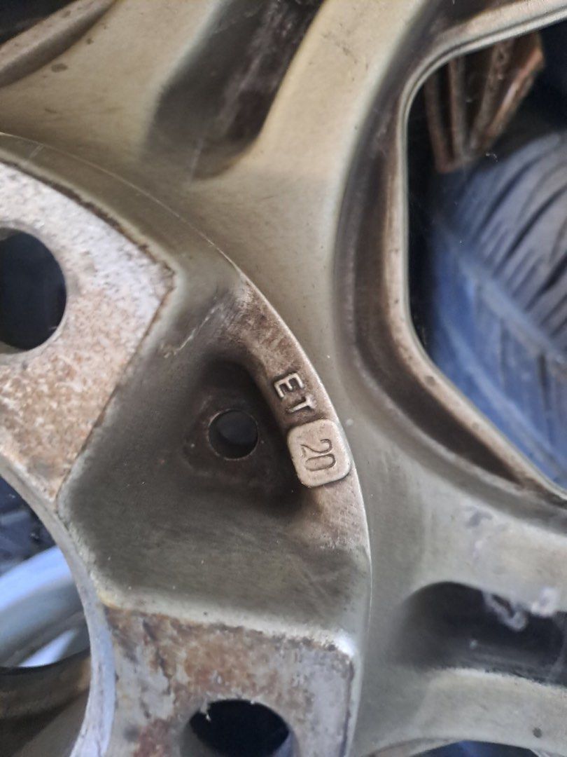 BMW original rims size 16 (Category: Mags and Tires) located in Quezon City. Submitted by sunlaymac (Listing ID 1286909353, Image 2). Description: As is Set of 4 Size 16 . Description of width in photos.