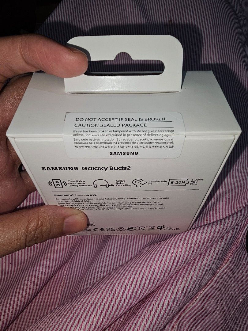 Brand new Samsung Galaxy Buds2 (Category: Earphones) located in Paranaque City. Submitted by well.loved_pre.loved (Listing ID 1287007491, Image 2). Description: Brand new. (opened just to test) Color: Olive Original price 6,990 Selling for only 4000 Save 2,990 SF charge to buyer Location Paranaque.