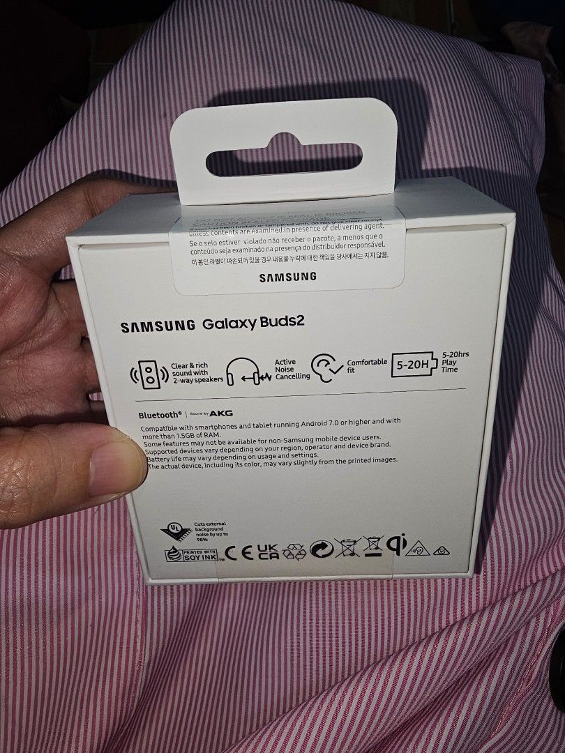 Brand new Samsung Galaxy Buds2 (Category: Earphones) located in Paranaque City. Submitted by well.loved_pre.loved (Listing ID 1287007491, Image 3). Description: Brand new. (opened just to test) Color: Olive Original price 6,990 Selling for only 4000 Save 2,990 SF charge to buyer Location Paranaque.