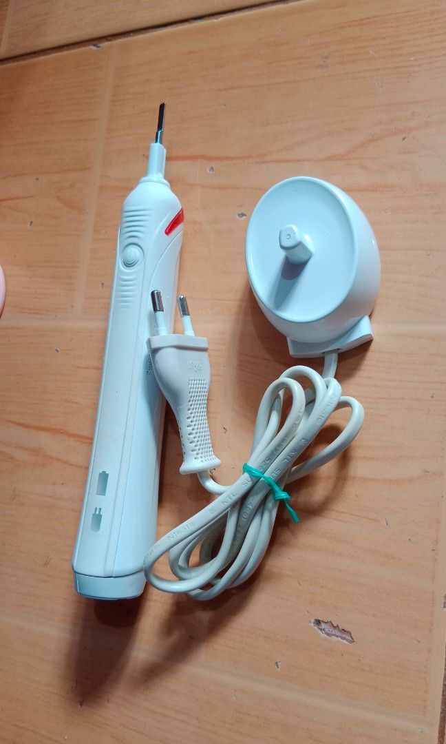 Oral-B Electric Toothbrushes for sale in Santiago, Chile, Facebook  Marketplace