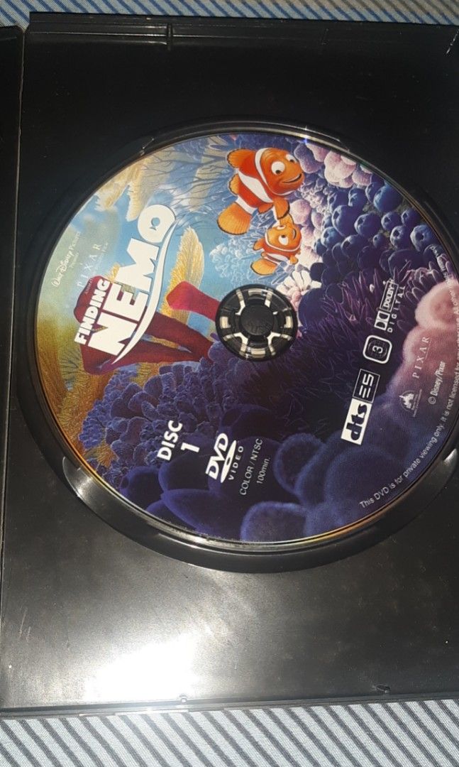 Disney's Finding Nemo (Category: Children's Books) located in Quezon City. Submitted by capt.dg (Listing ID 1287038021, Image 2). Description: Academy Award winning Disney's Finding Nemo, still in very good condition and playing well even if its a classic dvd. Meet up in cubao or qc area only, kindly pm for further info. Thank you and more power carousellers. 💯🙏 #2024declutter.