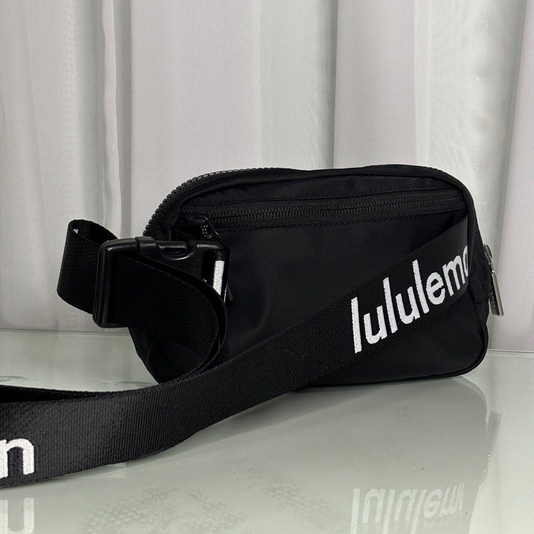 FREE SF] Lululemon Everywhere Belt Bag 1L - Black/White, Women's