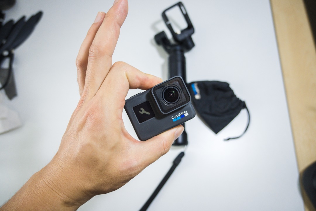 Hero 8 hot sale karma grip