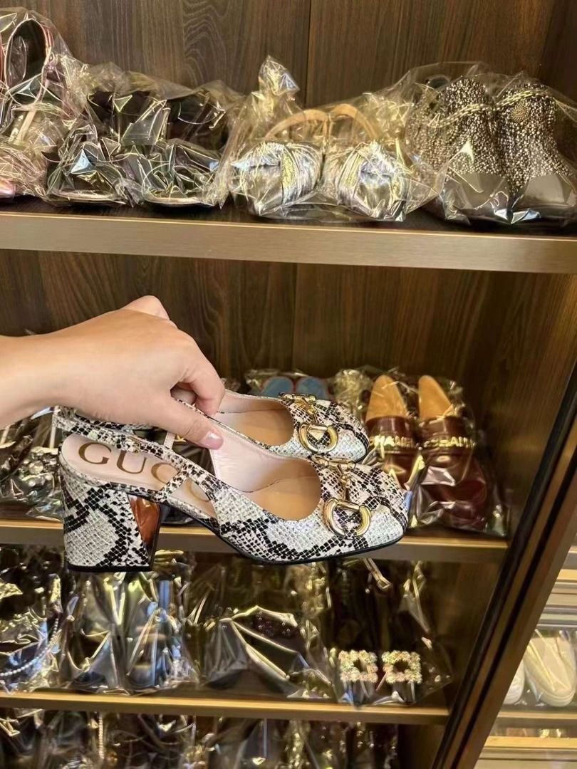 Gucci 37