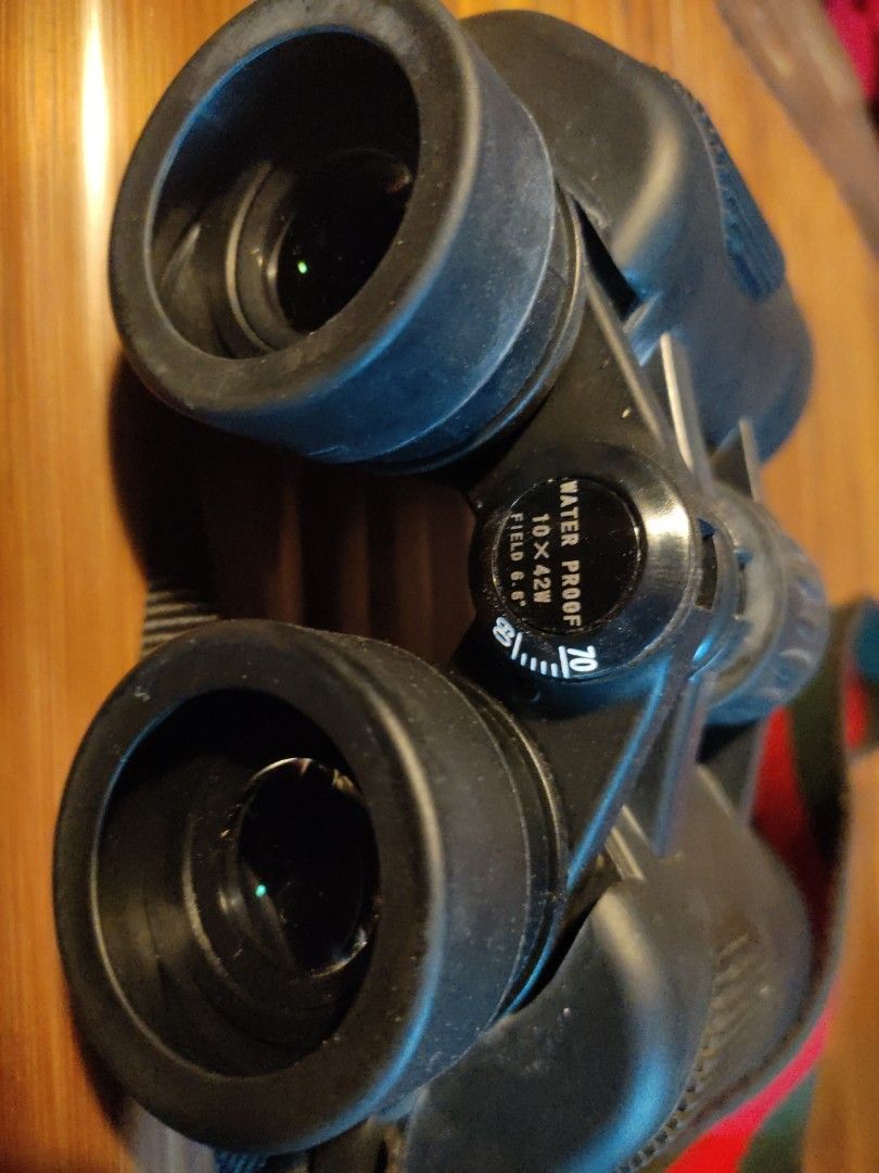 Hann 10x42 binoculars (Category: Lens & Kits) located in Quezon City. Submitted by ricodgizmo (Listing ID 1286961317, Image 2). Description: All working clean and balance optics Hann Manila original power 10 by 42 brite and clear views.