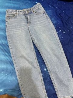 (Category: ) located in . Submitted by declutteringsale_ (Listing ID 1286902153, Image 1). Description: .