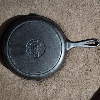 Lodge USA cast iron pan