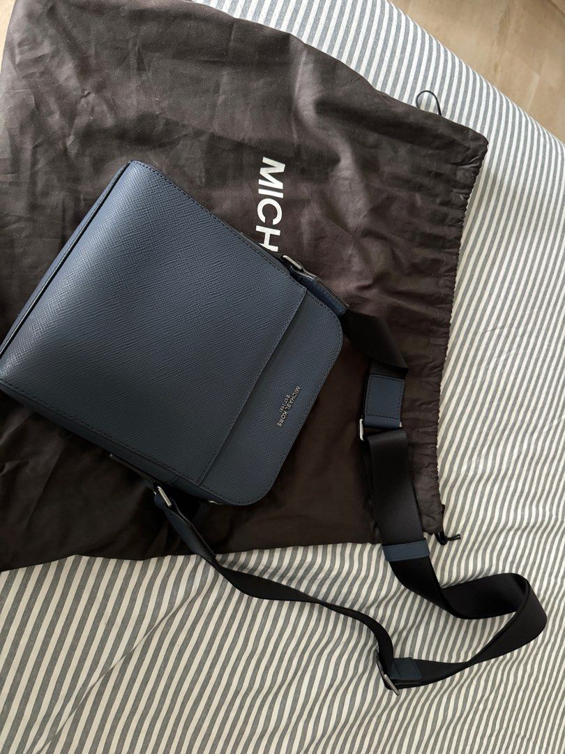 Michael kors shop harrison flight bag
