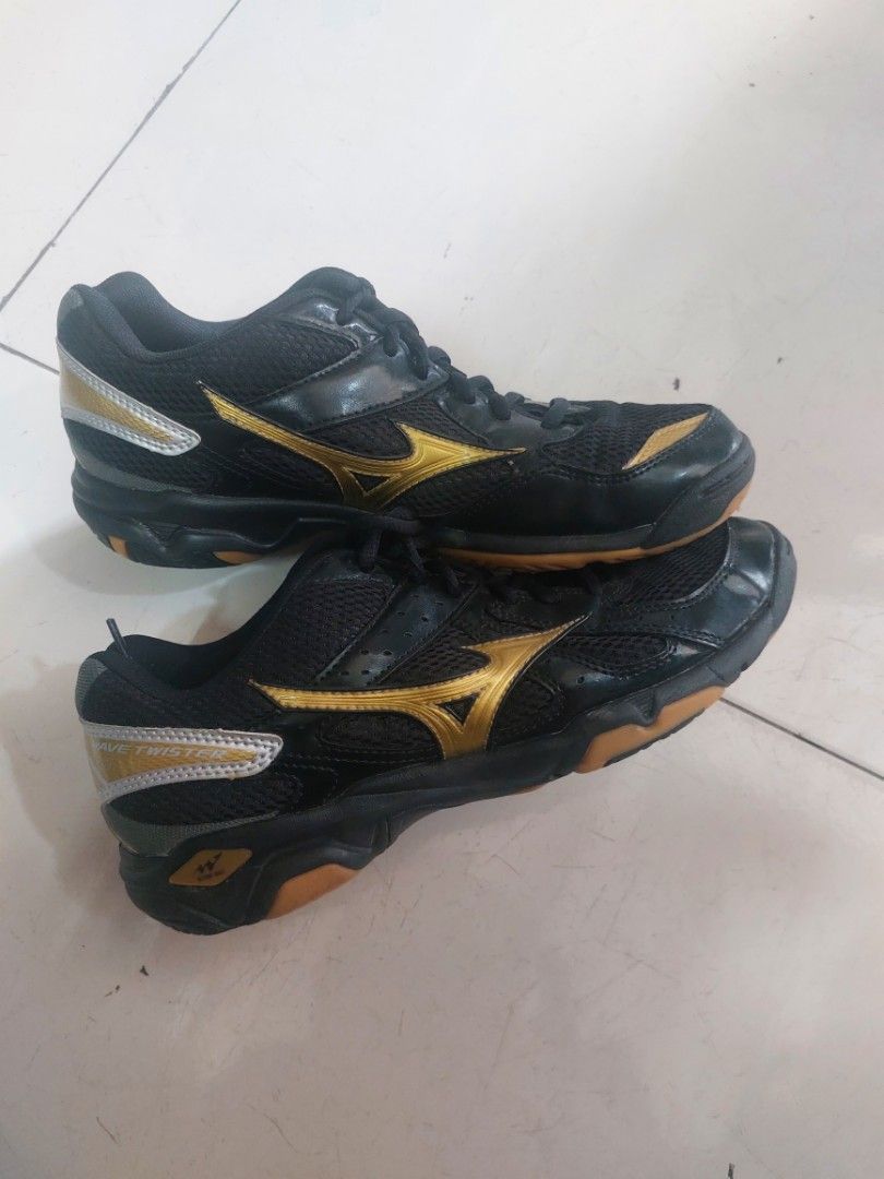 Mizuno wave twister 4 gold new arrivals