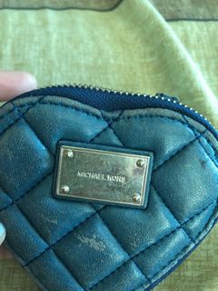(Category: ) located in . Submitted by tootchiekloset (Listing ID 1287147512, Image 1). Description: .
