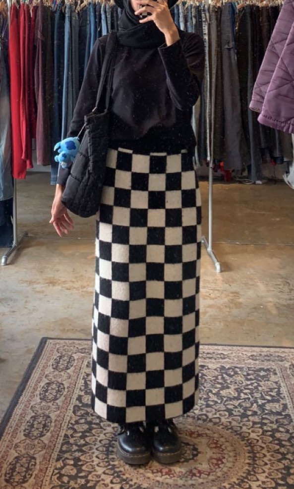 Black and white checkered maxi skirt hot sale