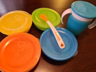 Munchkin baby feeding bowl set and trainer cup