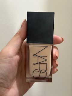 NARS Reflecting Foundation in MONT BLANC