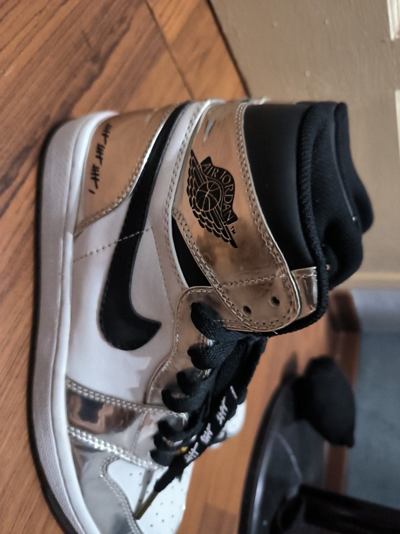 Travis scott hotsell jordan 1 grailed