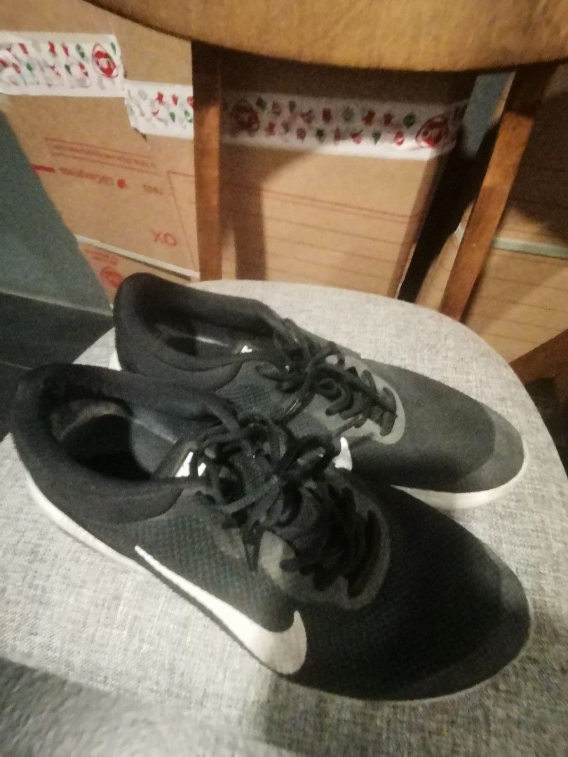 Nike Air Max Advantage Size 13 UK Men s Fashion Footwear