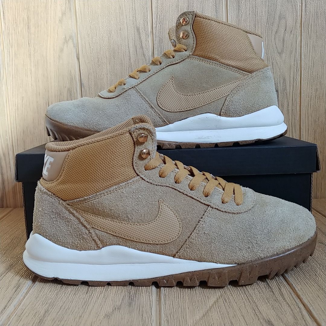 Nike hoodland suede haystack deals