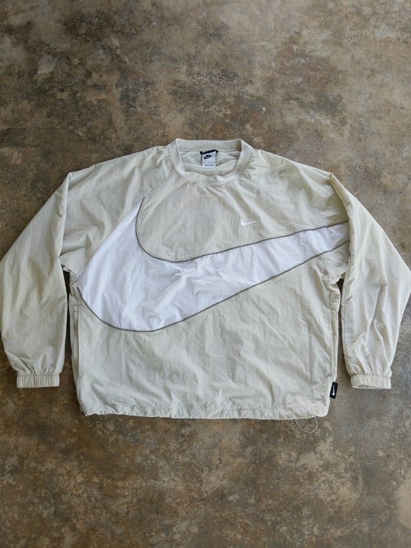 Nike sales reflective sweatshirt