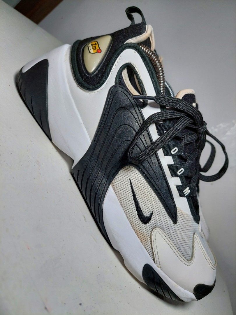Nike zoom 2k footlocker hotsell