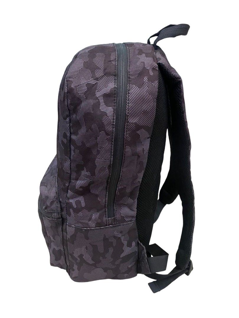New balance deals camo backpack
