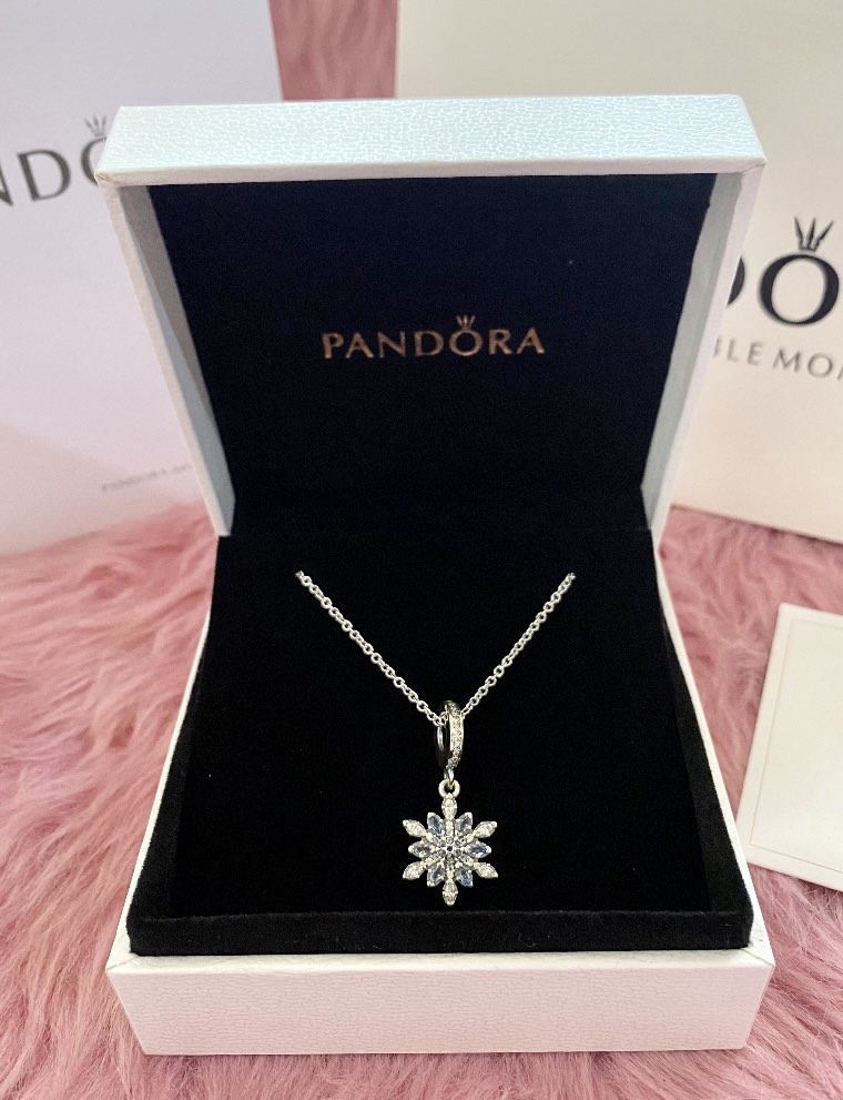 Snowflake pendant pandora best sale