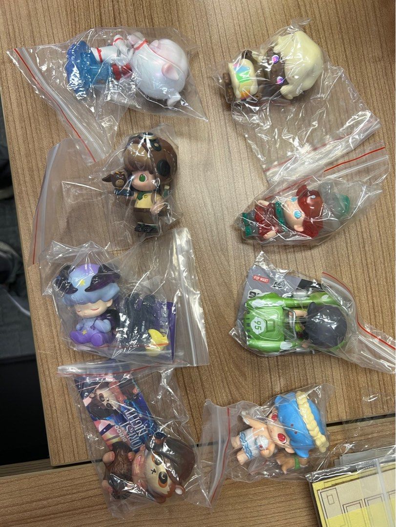 Dimoo 350 8隻共 $350 ~ Popmart Dimoo 盲盒手辦 吊卡 隱藏, 興趣及遊戲, 玩具 & 遊戲類 - Carousell
