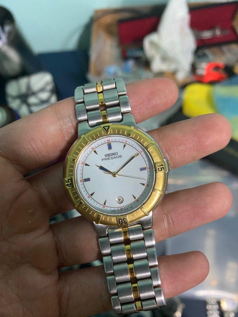 seiko presage quartz watch
