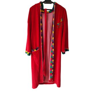 (Category: ) located in . Submitted by thesecondhandcloset (Listing ID 1287149980, Image 1). Description: .
