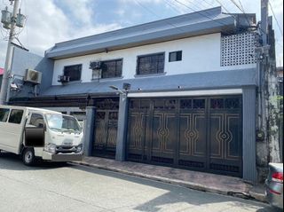 RUSH SALE! HOUSE AND LOT IN EAST KAMIAS QUEZON CITY
