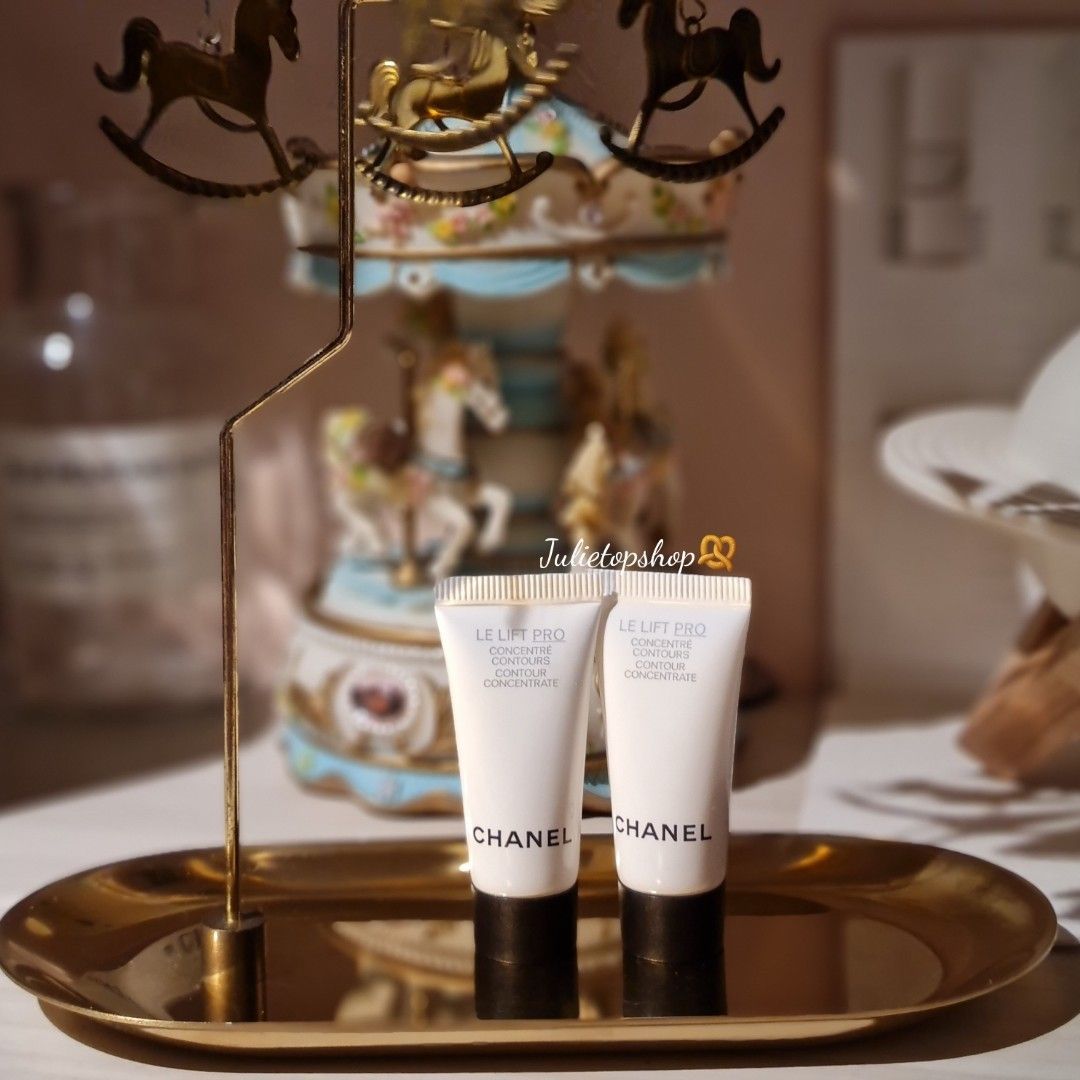 Chanel le lift sales travel set