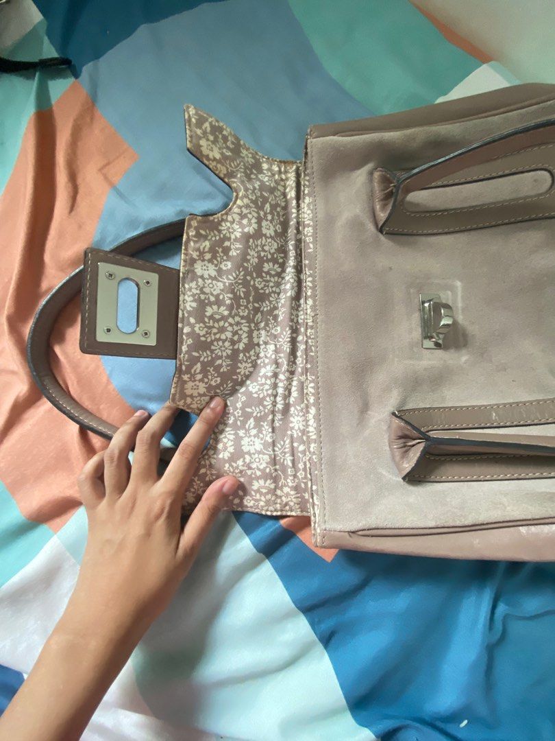 Clarks shoulder bags 2025